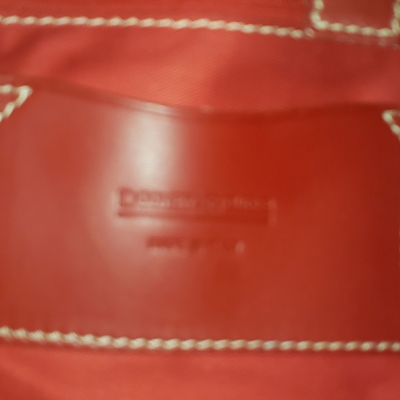 Dooney and Burke red shoulder hand bag - Picture 7 of 9